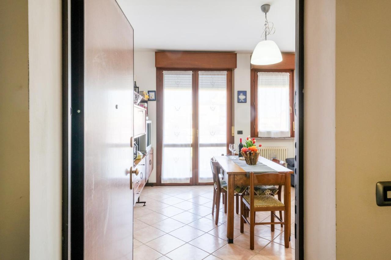 Parma Fiere Studio Con Parcheggio E Balcone Exterior photo